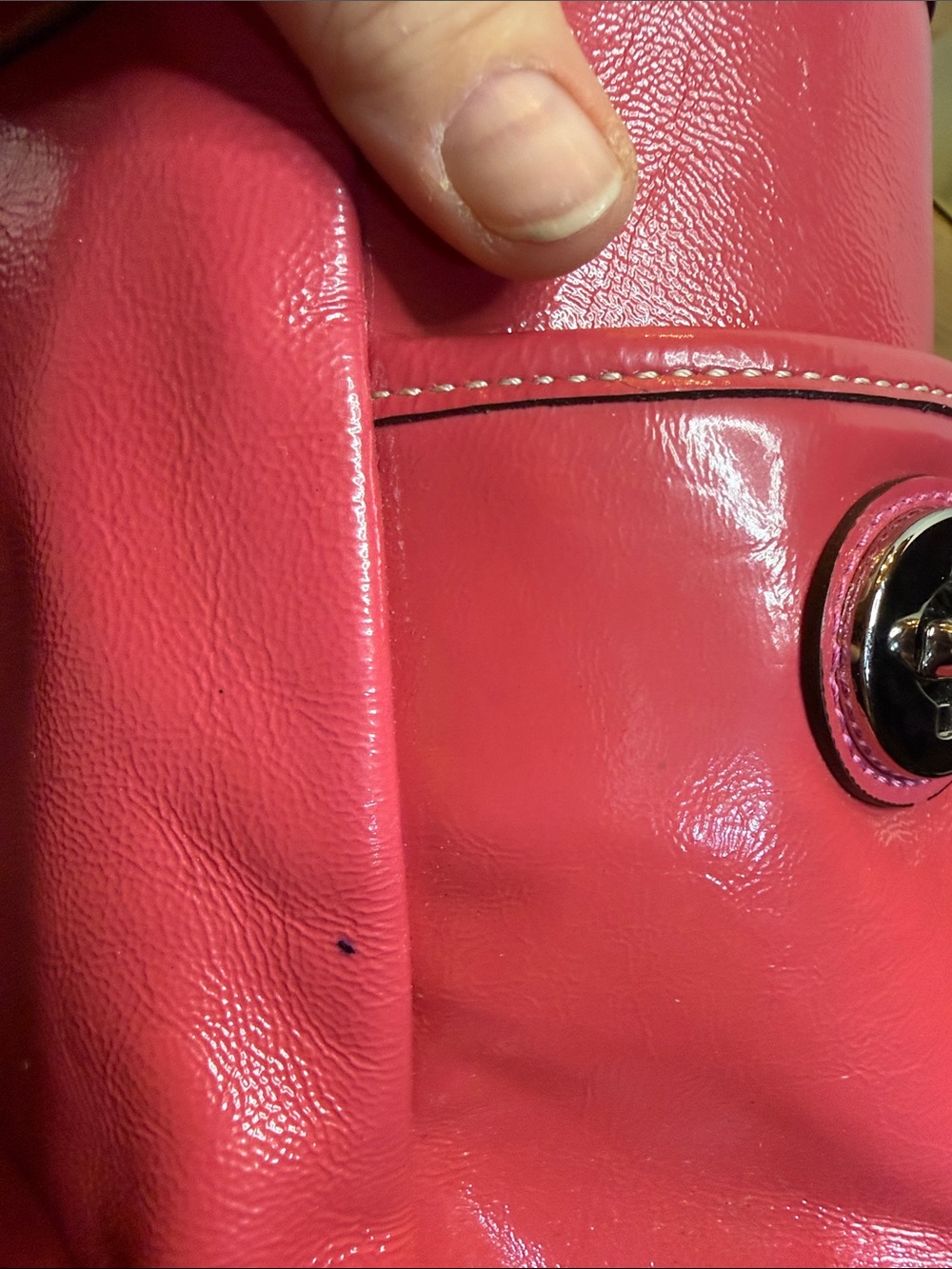 🩷Coach F13761 Hot Pink Patent Leather Tote Bag🩷 with Charm 🔥COA included - Picture 13 of 16